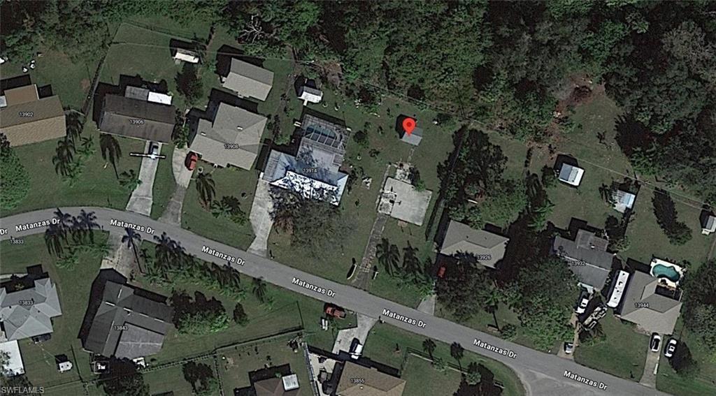 FORT MYERS SHORES - Land