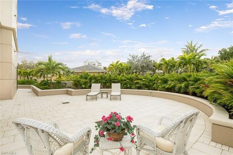 8960 Bay Colony DR 104 NAPLES FL 34108