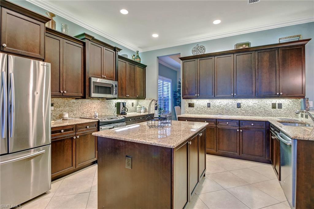 RIVERSTONE - Residential