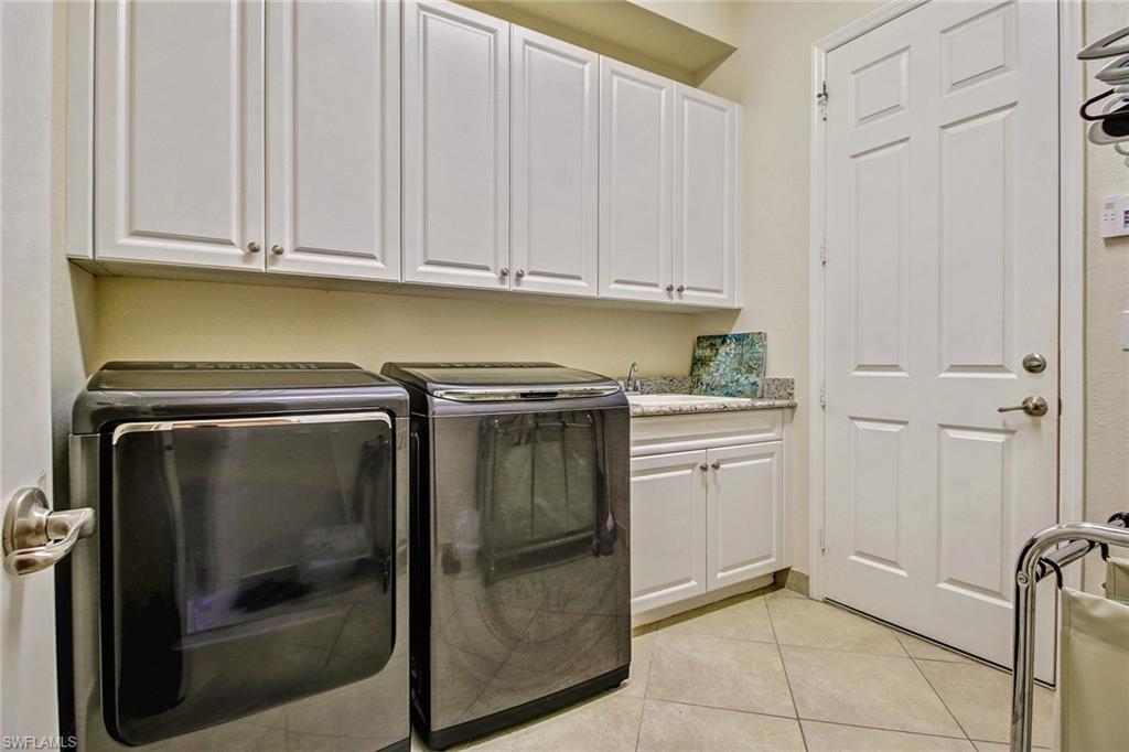 RIVERSTONE - Residential