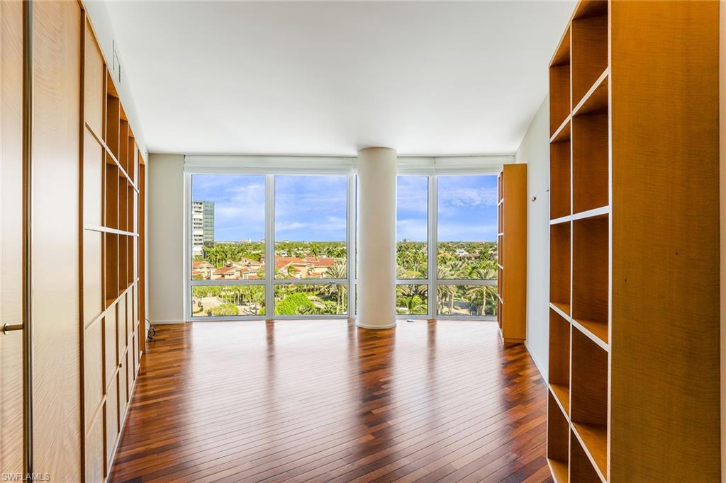 ENCLAVE AT PARK SHORE - Residential