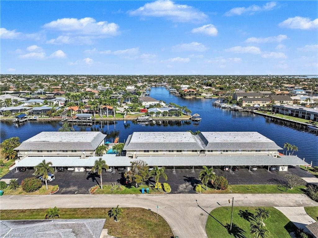 CORAL DEL RIO CONDO - Residential