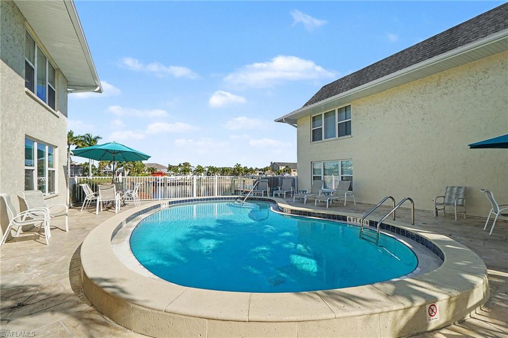 CORAL DEL RIO CONDO - Residential