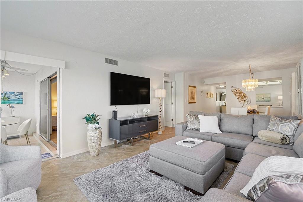 CORAL DEL RIO CONDO - Residential