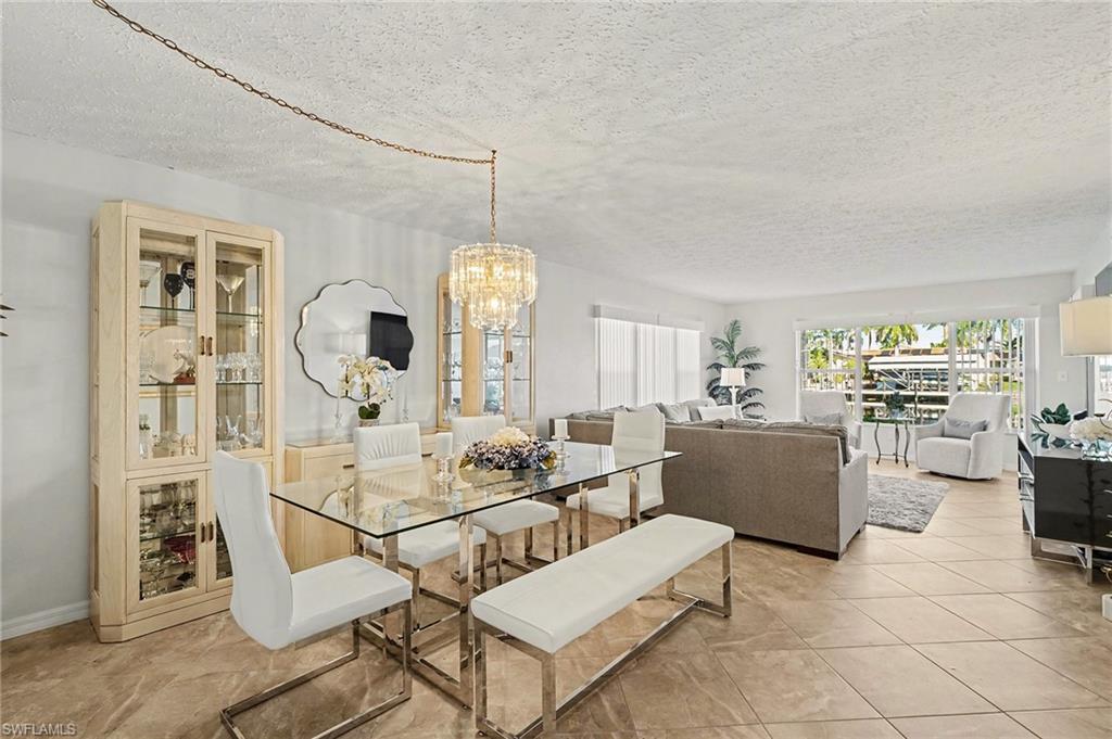 CORAL DEL RIO CONDO - Residential