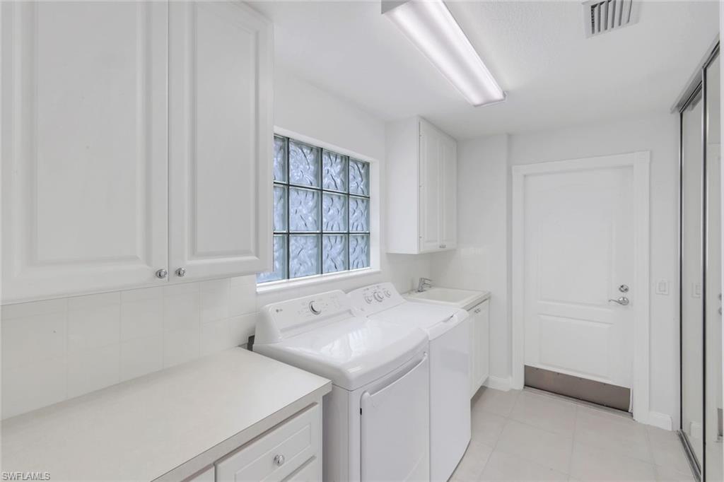 ISLAND WALK - Residential