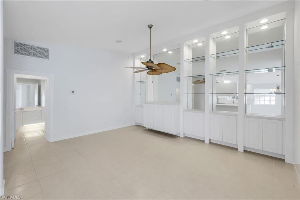 ISLAND WALK - Residential