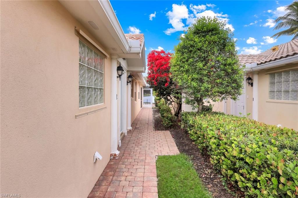 ISLAND WALK - Residential