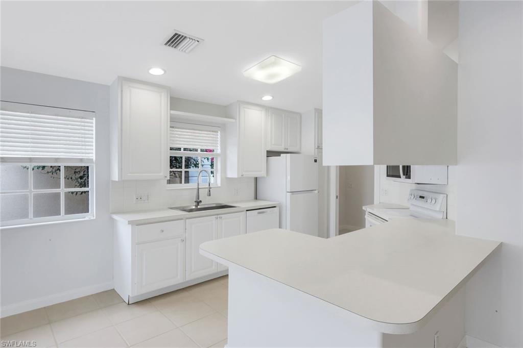 ISLAND WALK - Residential