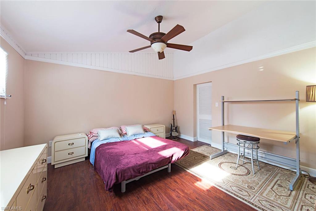 NAPLES PARK - Residential