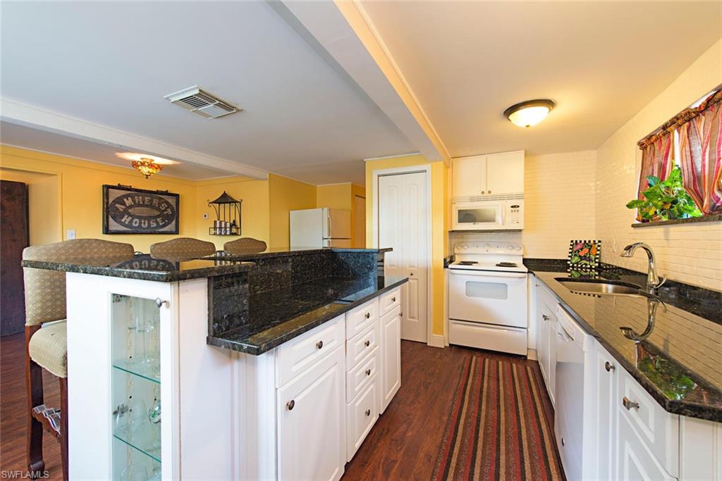 NAPLES PARK - Residential