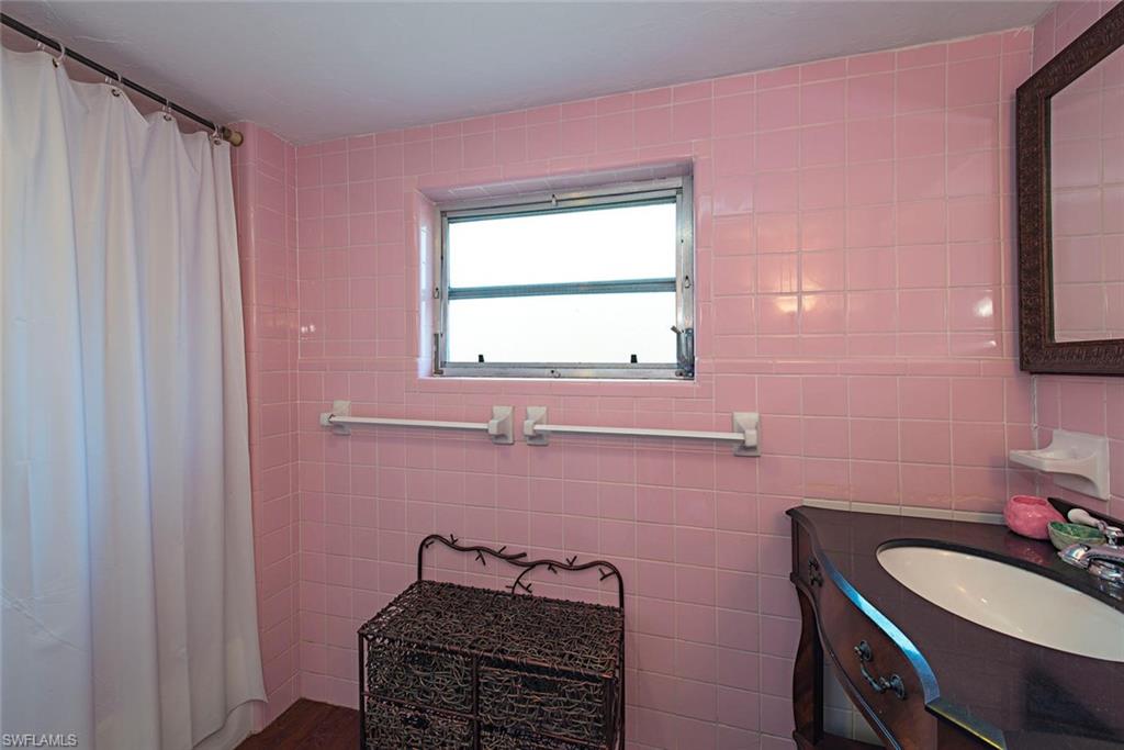 NAPLES PARK - Residential