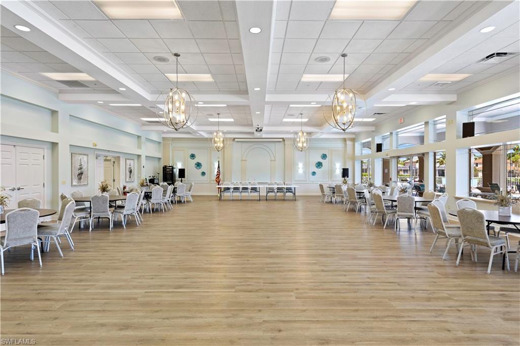 REFLECTION LAKES - Residential