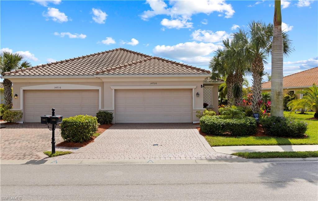 REFLECTION LAKES - Residential