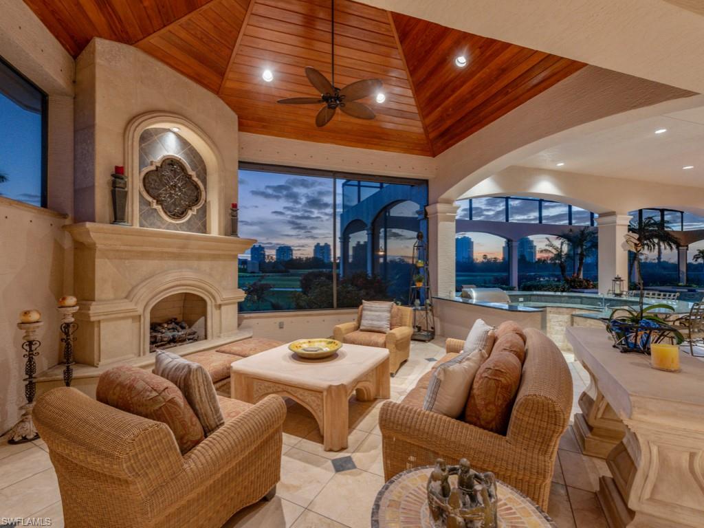 SPRING RIDGE - Residential