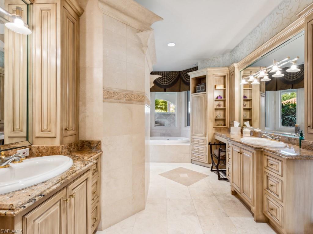 SPRING RIDGE - Residential