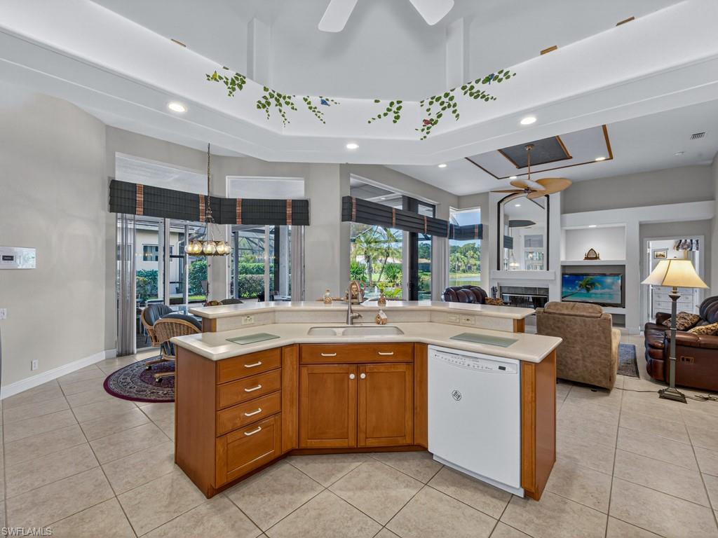 THE STRAND - Residential