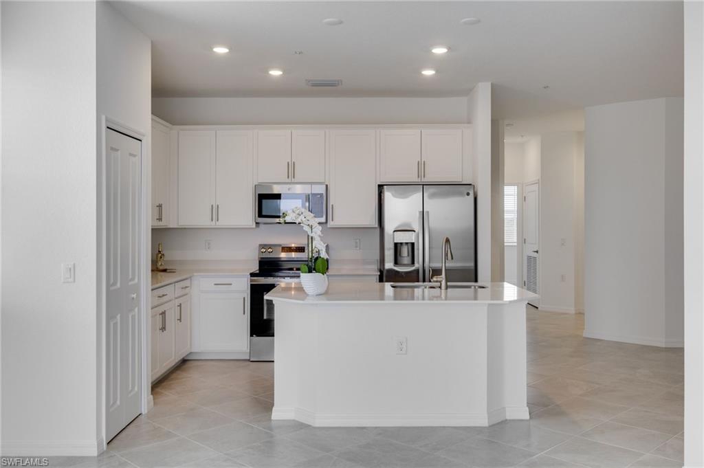 WEBBS RESERVE - Residential Lease