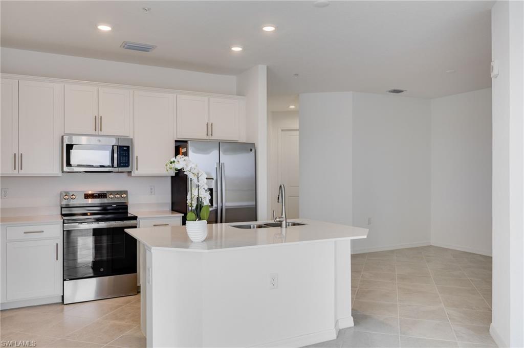 WEBBS RESERVE - Residential Lease