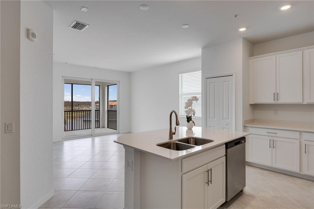 WEBBS RESERVE - Residential Lease