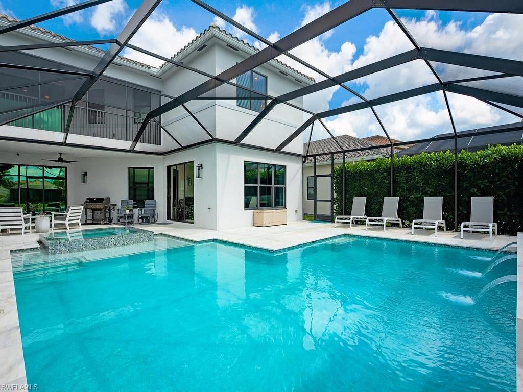 4446 Kensington CIR