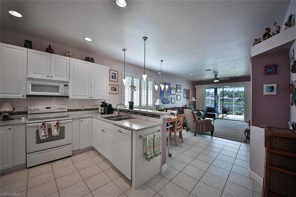 REFLECTION LAKES - Residential