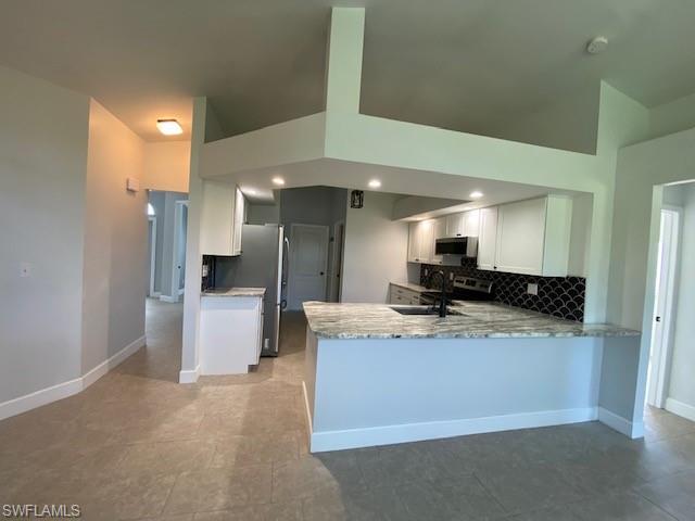 MIRROR LAKES - Residential