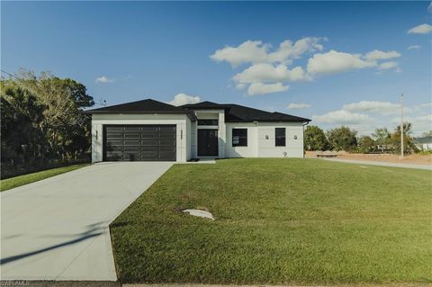 765 Chambers ST E LEHIGH ACRES FL 33974