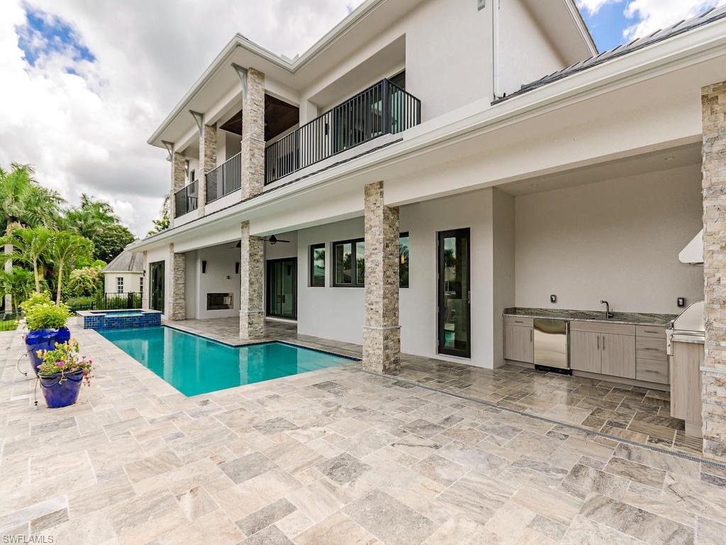 ROYAL HARBOR - Residential