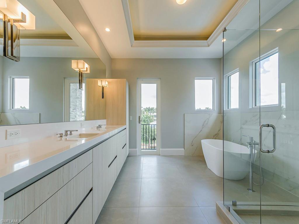 ROYAL HARBOR - Residential