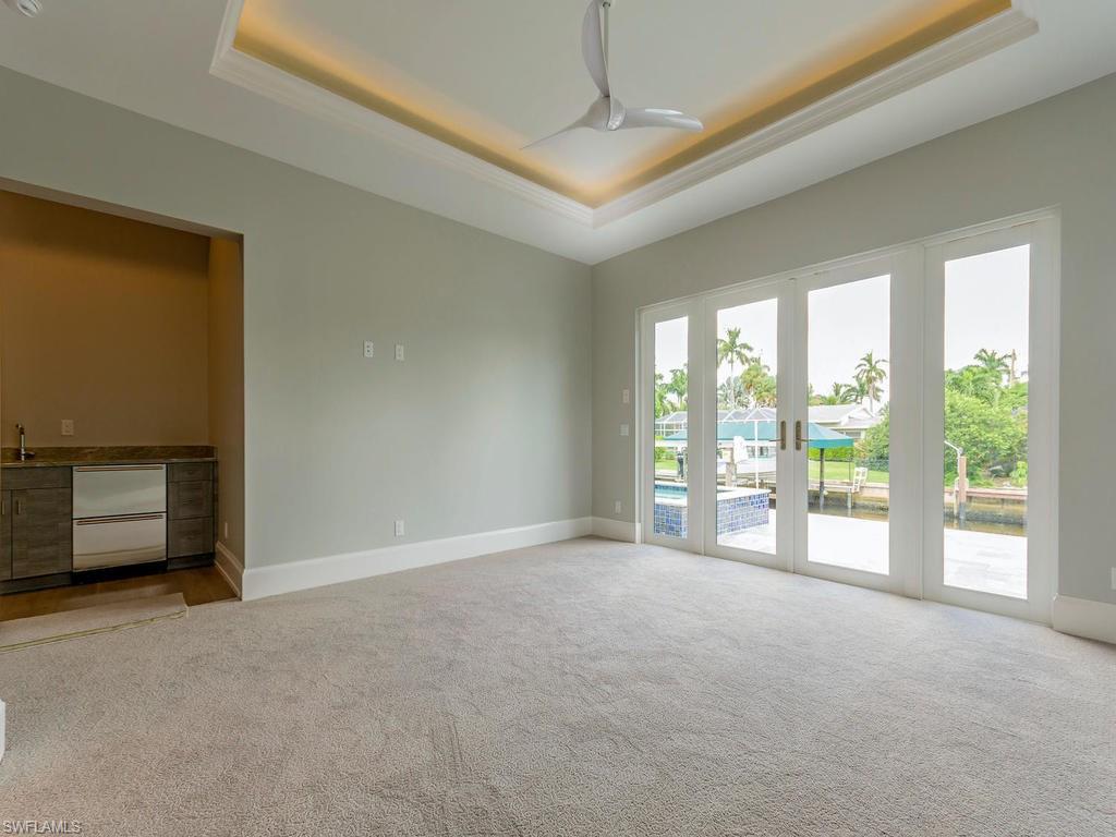 ROYAL HARBOR - Residential