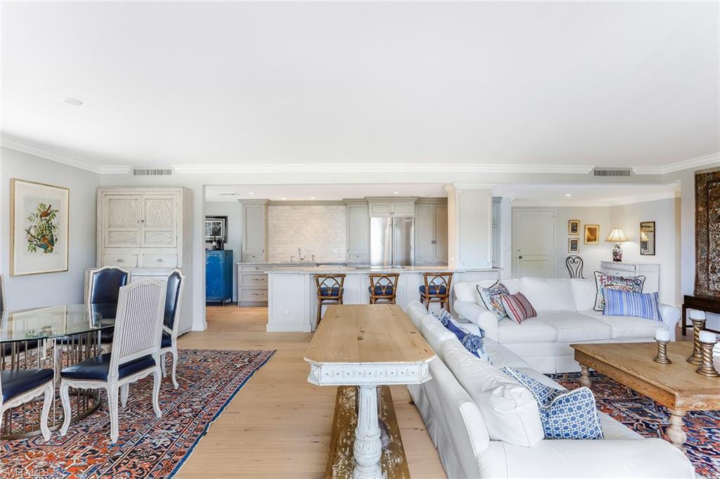 BAY TERRACE - Residential