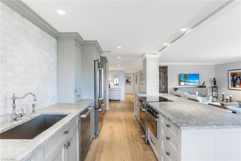 BAY TERRACE - Residential