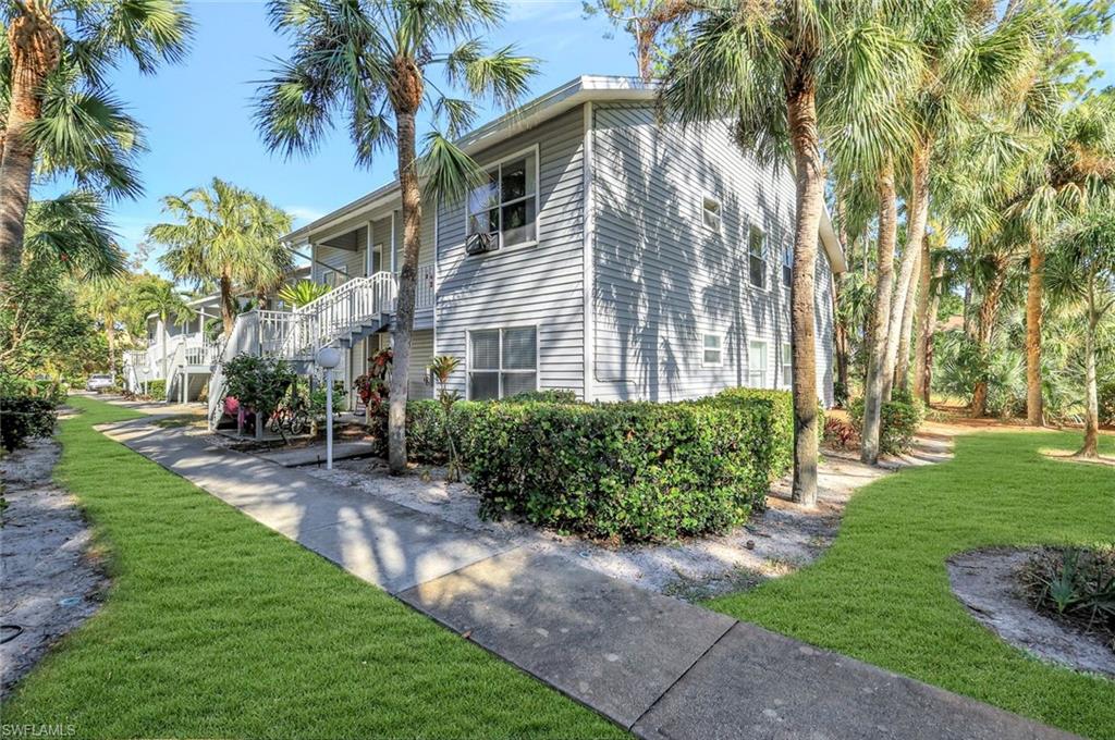COURTYARD AT KINGS LAKE - Residential