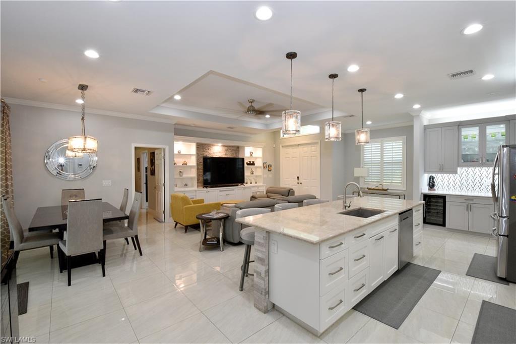 GOLDEN GATE ESTATES - Residential