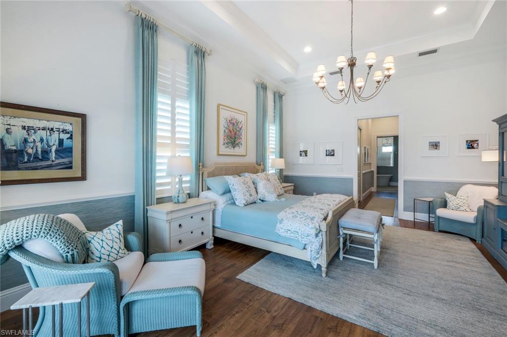 ESPLANADE - Residential