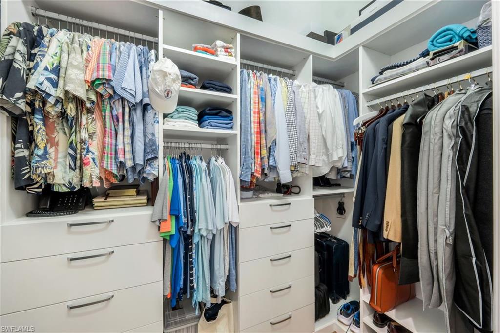 ESPLANADE - Residential