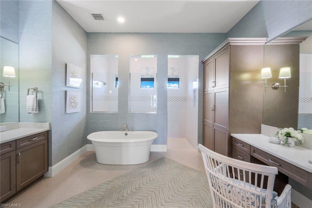 ESPLANADE - Residential