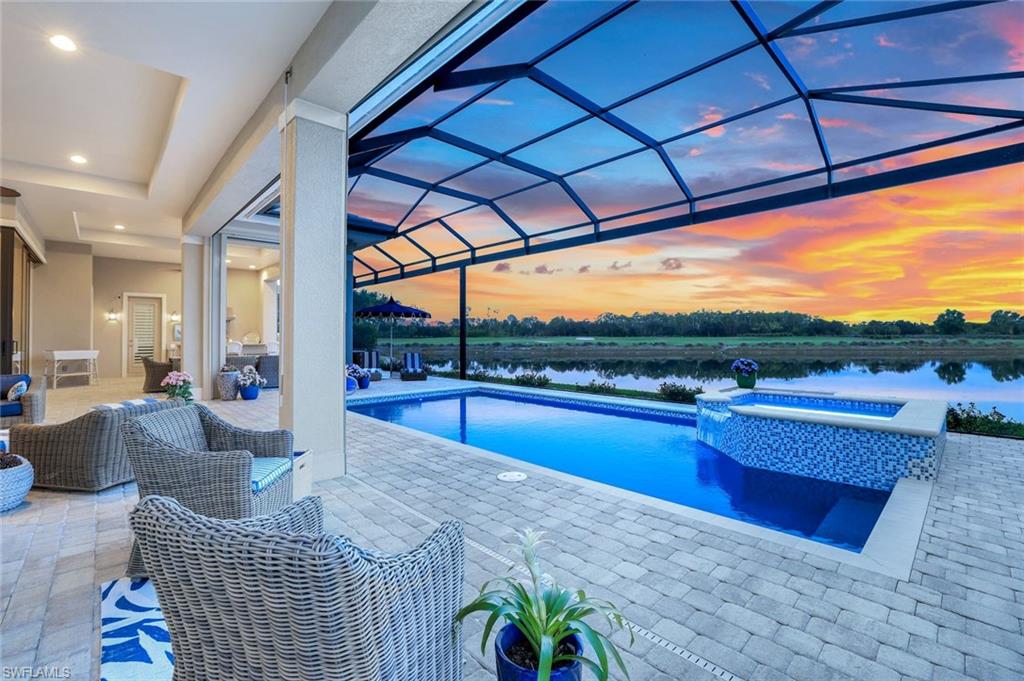 ESPLANADE - Residential