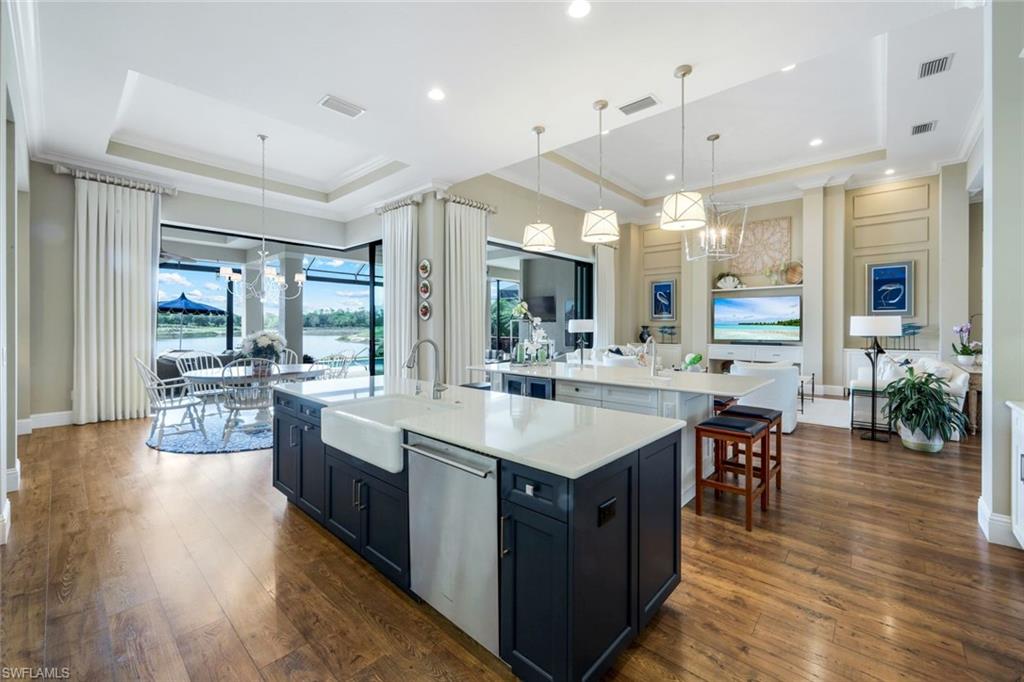 ESPLANADE - Residential