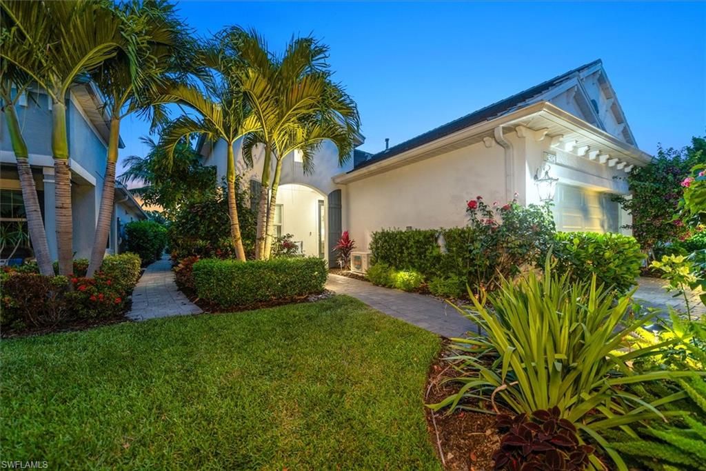Photo of 2302 Marquesa CIR, NAPLES, FL 34112 (MLS # 226016657)