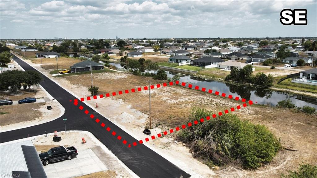CAPE CORAL - Land