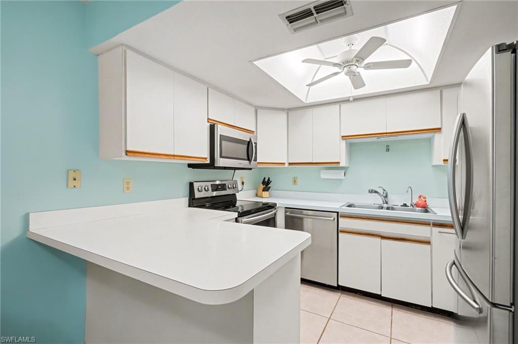 CYPRESS LAKE ESTATES - Residential