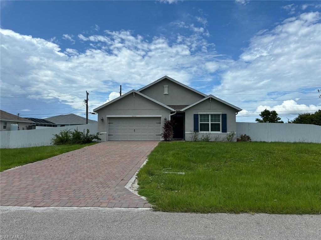 CAPE CORAL - Residential