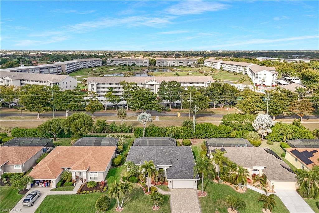 COLONIAL POINTE - Residential