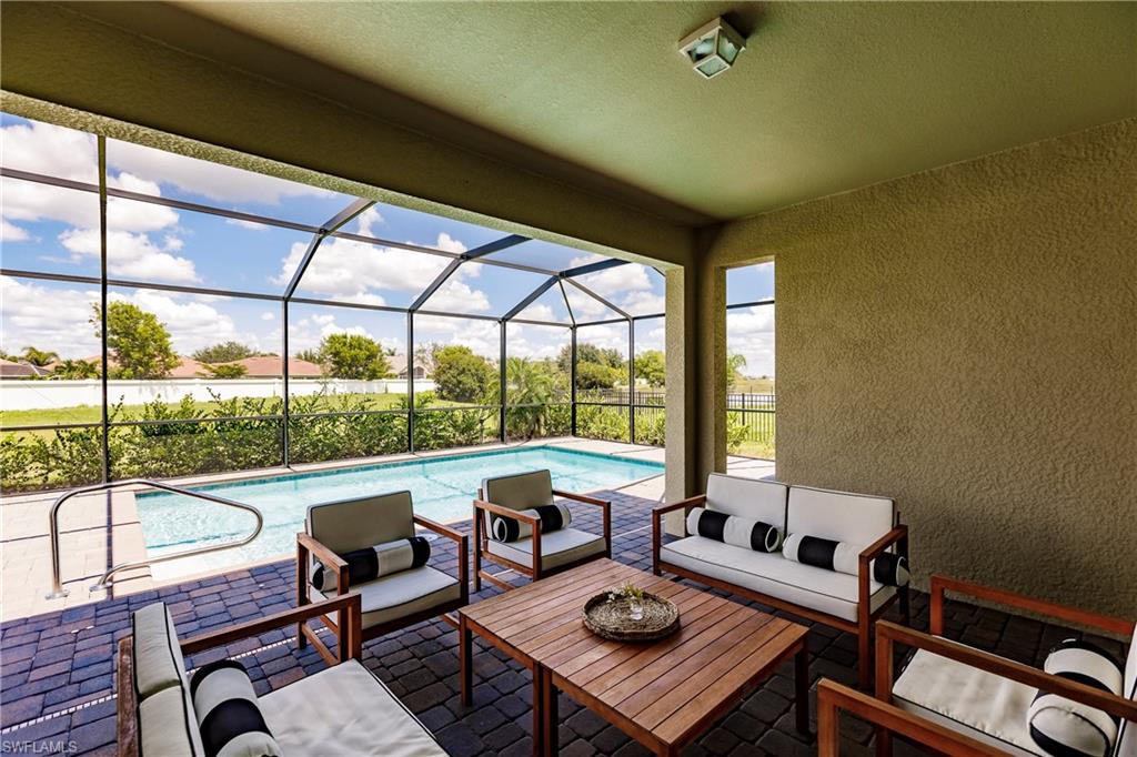 PORTICO - Residential