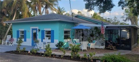 3200 Barrett AVE NAPLES FL 34112