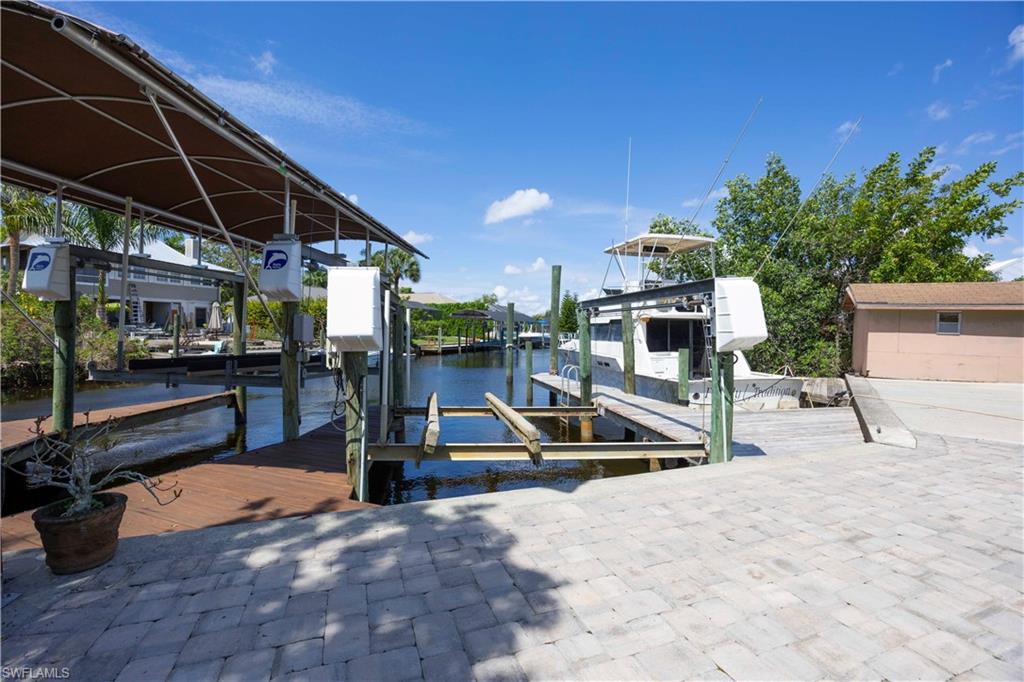FORT MYERS SHORES - Residential