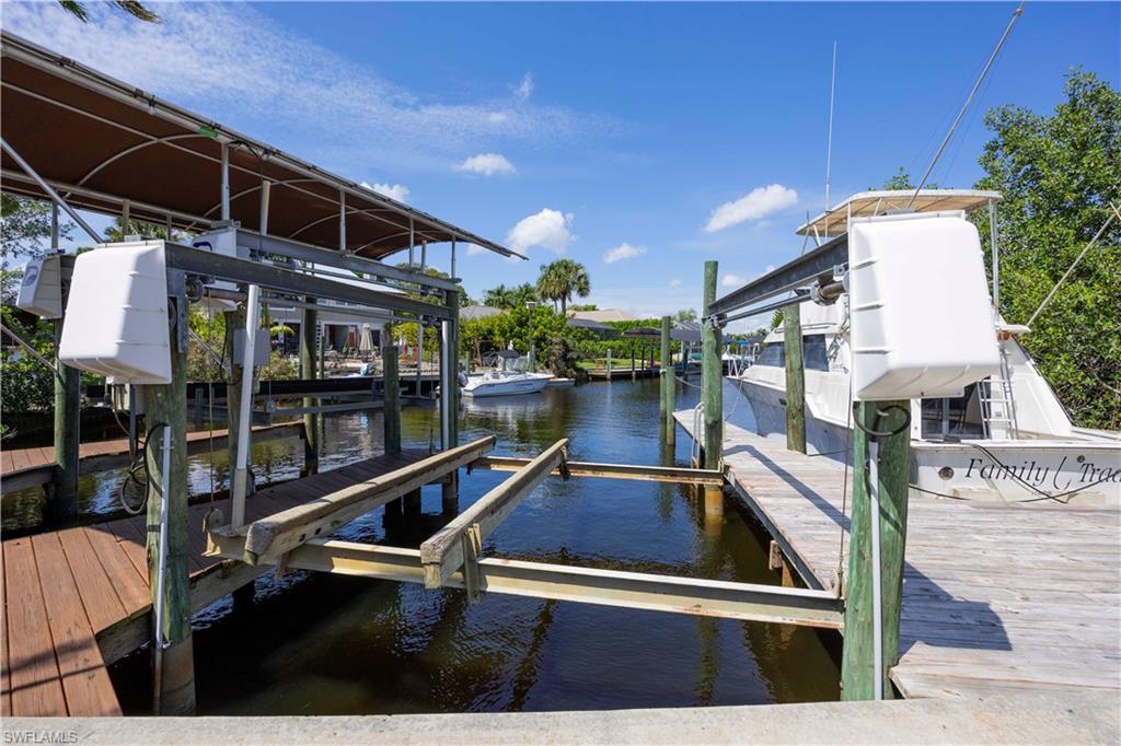 FORT MYERS SHORES - Residential