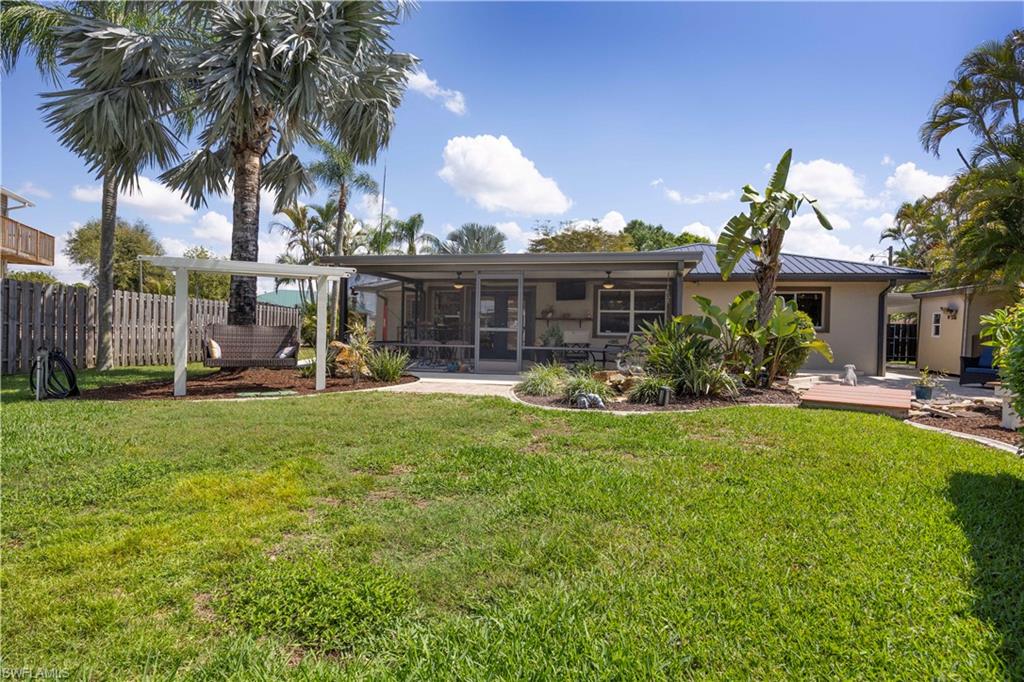 FORT MYERS SHORES - Residential